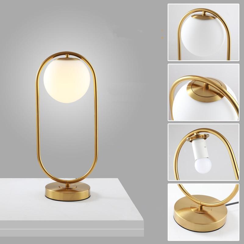 Veska | Modern Glasboll Bordslampa