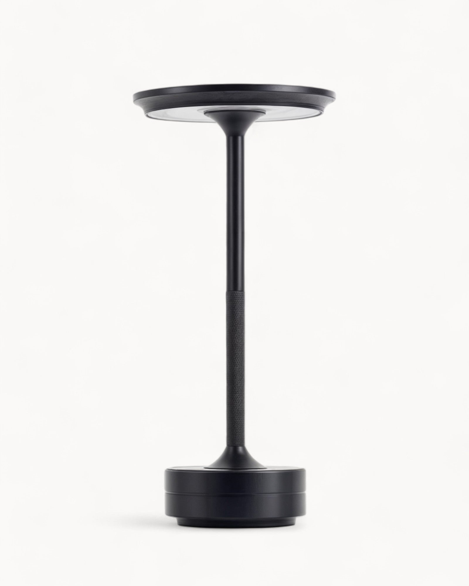 Veska | NordicaLight Luxe Trådlampa för Elegant Belysning