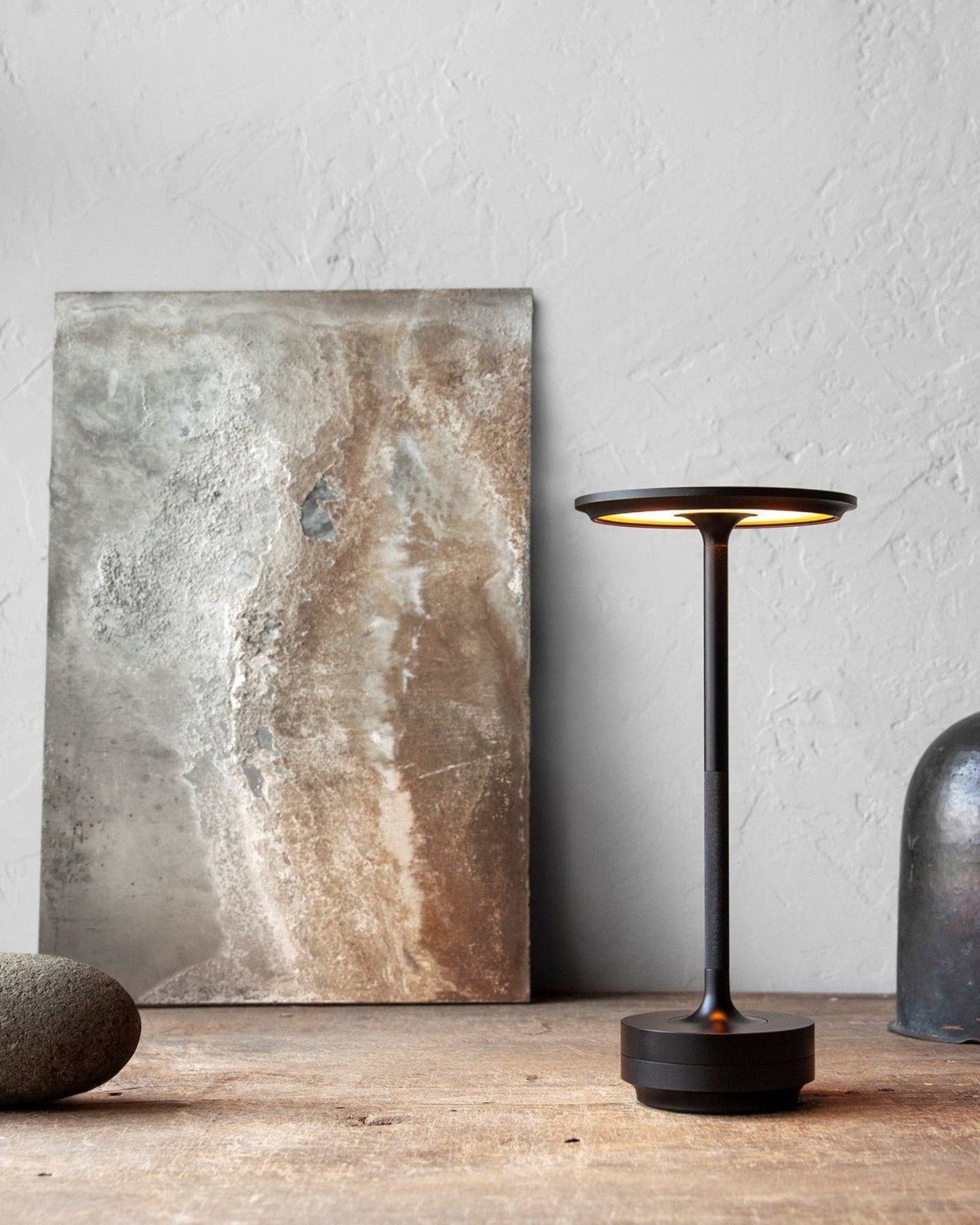 Veska | NordicaLight Luxe Trådlampa för Elegant Belysning
