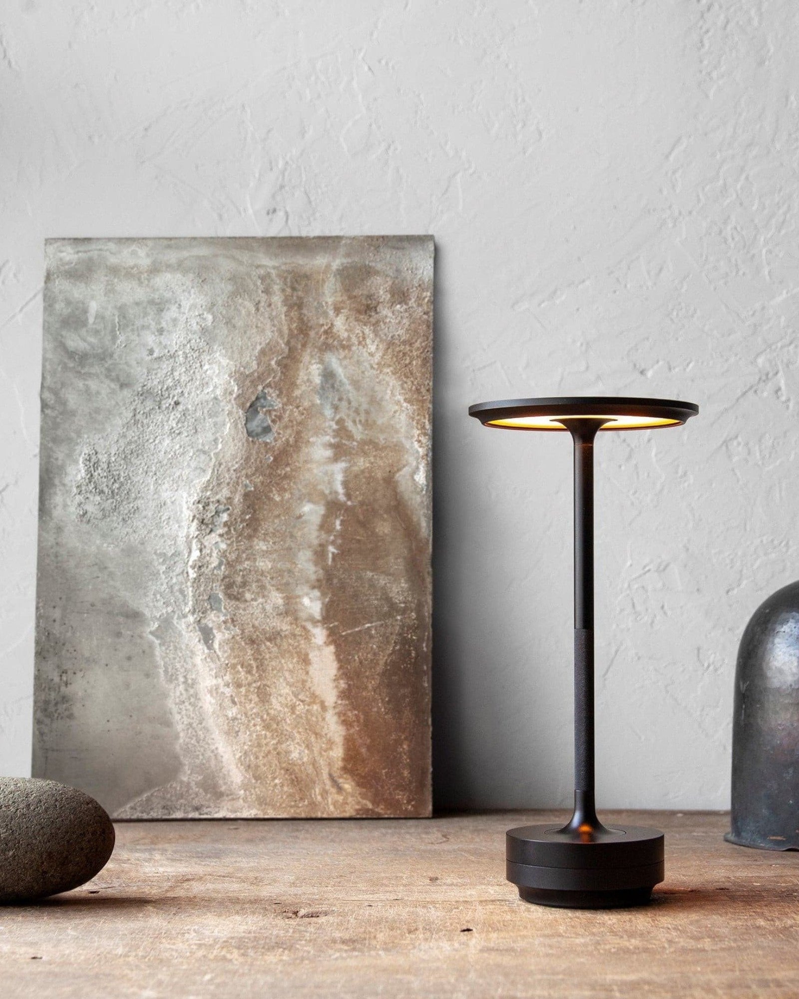 Veska | NordicaLight Luxe Trådlampa för Elegant Belysning