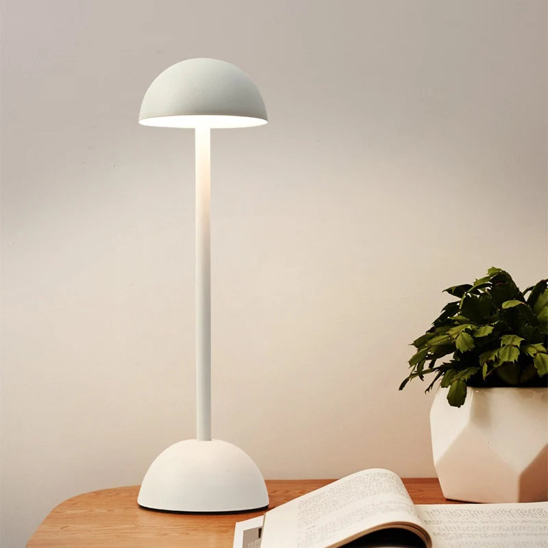 Veska | Nordisk Minimalistisk Bordslampa Vit