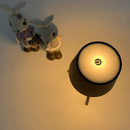 Veska | Nordisk stativbordslampa - Stilig trådlös LED-nattlampa