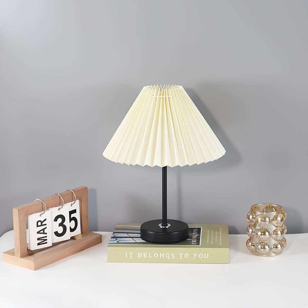 Veska | Pleatique Bordslampa