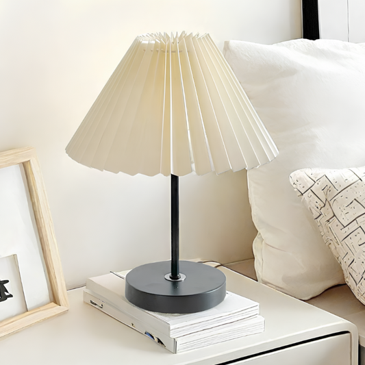 Veska | Pleatique Bordslampa Svart Beige