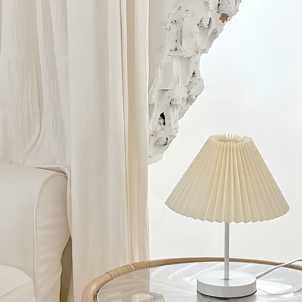 Veska | Pleatique Bordslampa Vit Beige