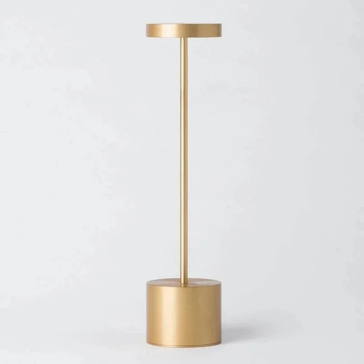 Veska | Qandlelight - Trådlös uppladdningsbar bordslampa Guld