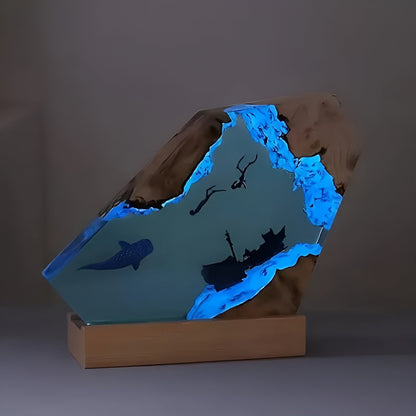 Veska | Refreshing Ocean Table Lamp - DeepDive Illumina