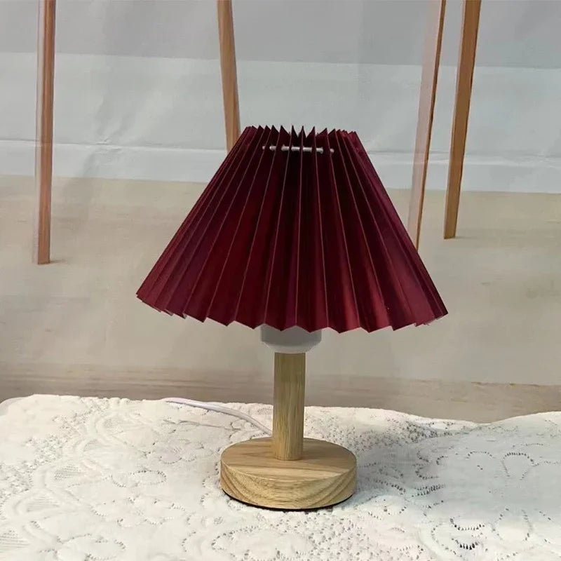 Veska | Shadelight - Stilren Minimalistisk Bordslampa för Lyxig Interiörbelysning Röd