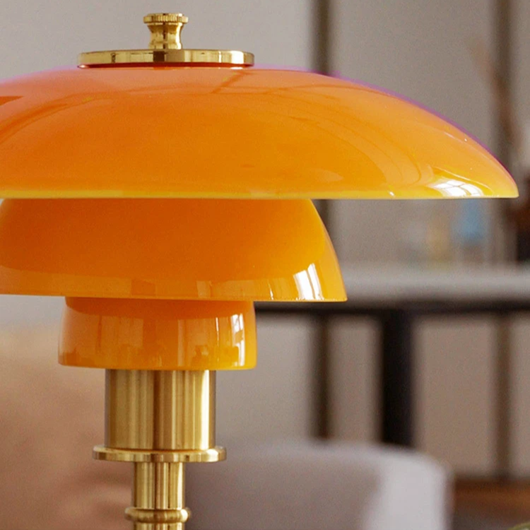 Veska | Skandinavisk Designer Bordslampa Minimalistisk