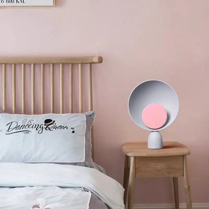 Veska | Skandinavisk Elegans: NordicRadiance Design Bordslampa