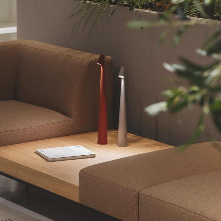 Veska | Skulpterande Bordslampa Trådlös LED-lampa Solid Aluminium 10000mAh Batteri 3-Nivå Dimming CRI 90 USB-C Laddningsport Varm Vit 2700K