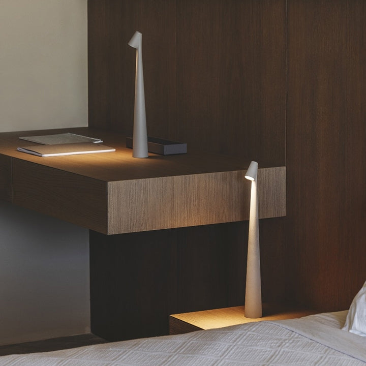 Veska | Skulpterande Bordslampa Trådlös LED-lampa Solid Aluminium 10000mAh Batteri 3-Nivå Dimming CRI 90 USB-C Laddningsport Varm Vit 2700K