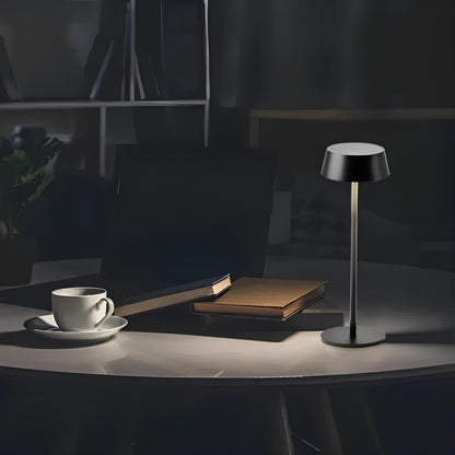 Veska | Snygg Modern Bordslampa