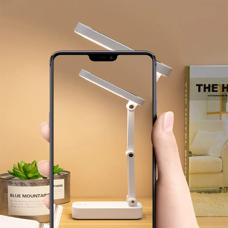 Veska | Solar LED Bordslampa | Fällbar & Dimbara | USB Uppladdningsbar | Ögonvänlig & Modern