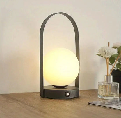 Veska | Stilig Bärbar LED Bordslampa med Touchkontroll och Uppladdningsbart Batteri