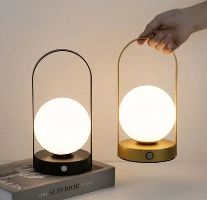 Veska | Stilig Bärbar LED Bordslampa med Touchkontroll och Uppladdningsbart Batteri