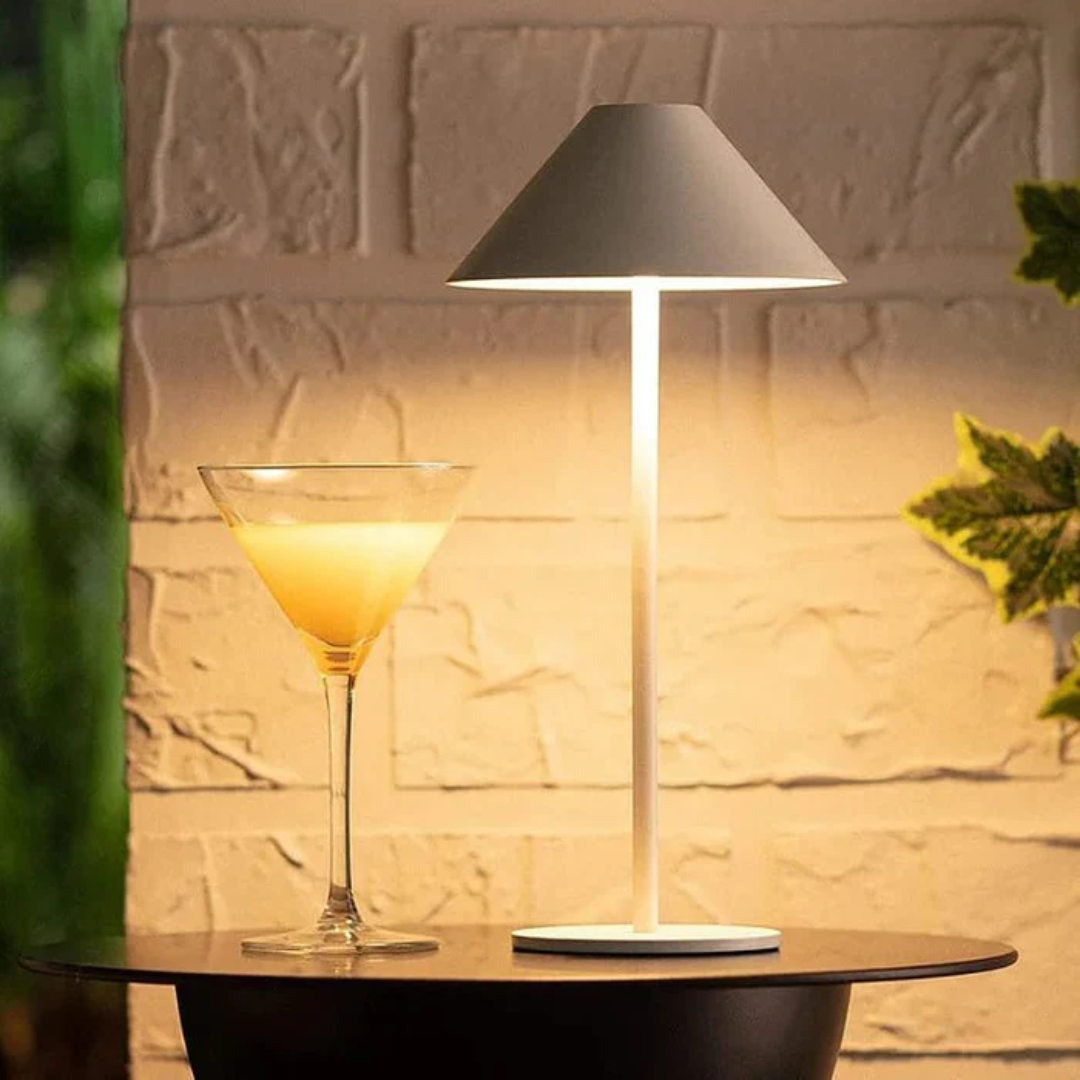 Veska | Stilig Trådlös Bordslampa