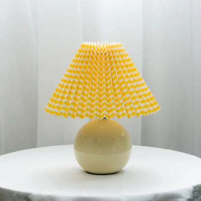Veska | Tidlös Lumiere Vintage Bordslampa - Klassisk Design för Alla Utrymmen
