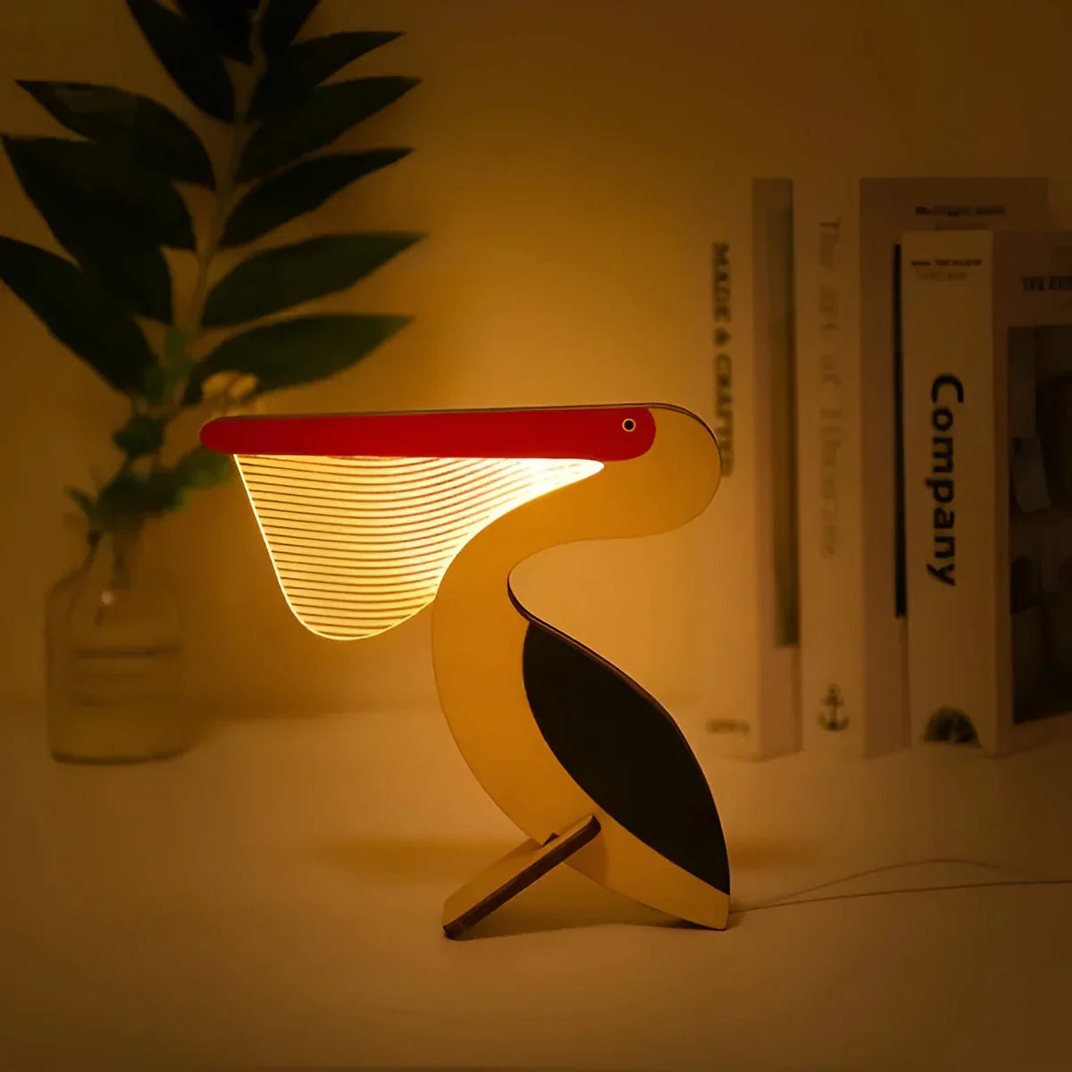 Veska | Trädlampa med djurmotiv - WildGlow Pelikan