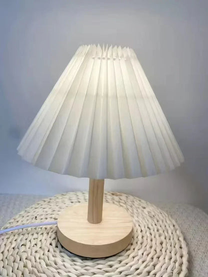 Veska | Vikbar Plisserad Bordslampa - Stylisk Vikbar LED Bordslampa för Unik Inredningsdesign