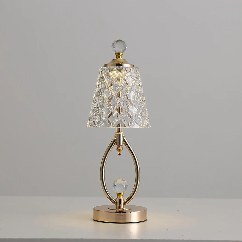 Veska | Vintage Crystal Table Lamp - Elegant Vintage Crystal Table Lamp för en Charmig Atmosfär B Oval