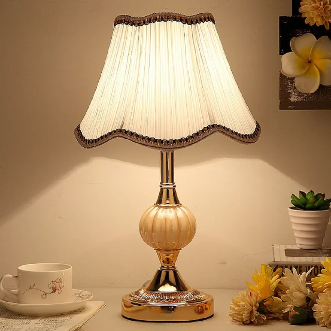 Veska | Vintage Skandinavisk Bordslampa 3