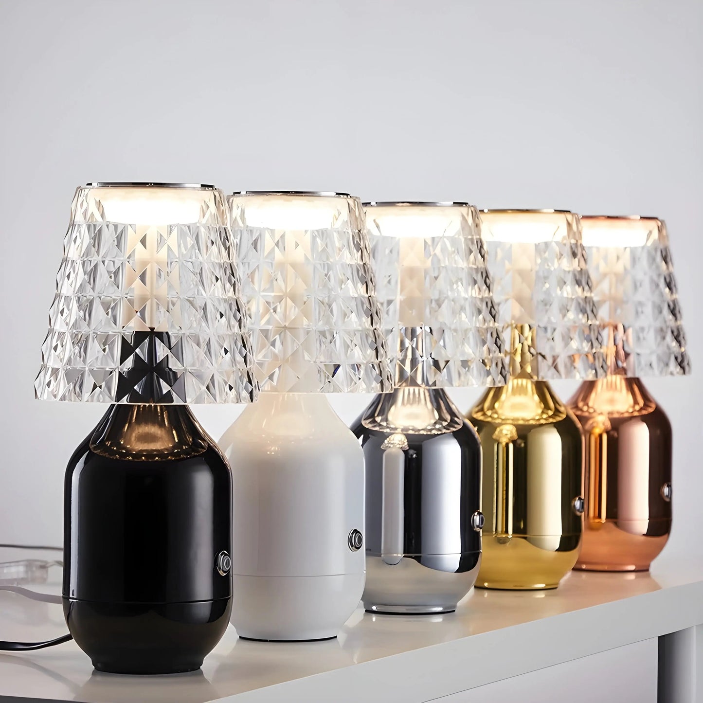 Veska | Zaroti Luxe Bordslampa – Trådlös & Elegant