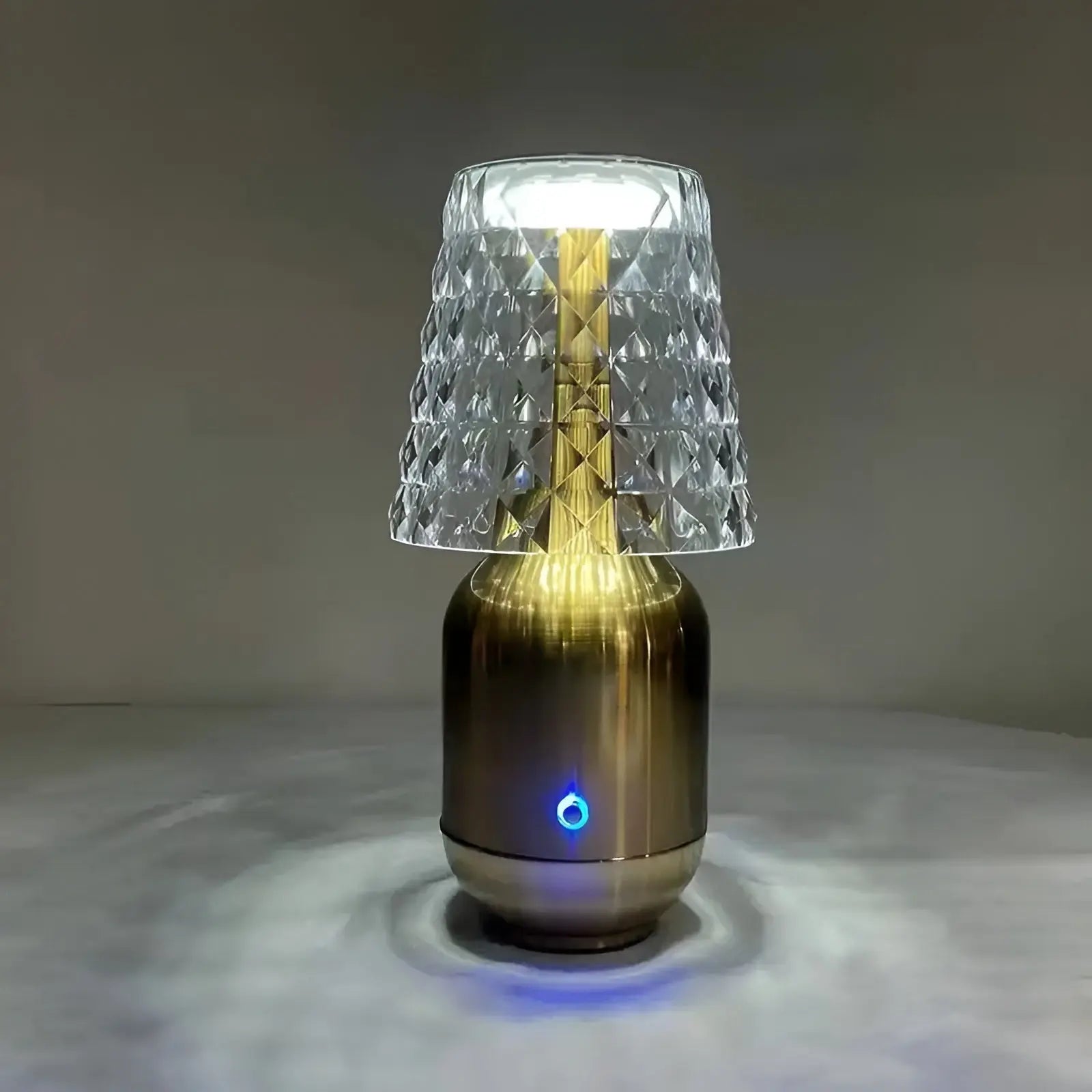 Veska | Zaroti Luxe Bordslampa – Trådlös & Elegant