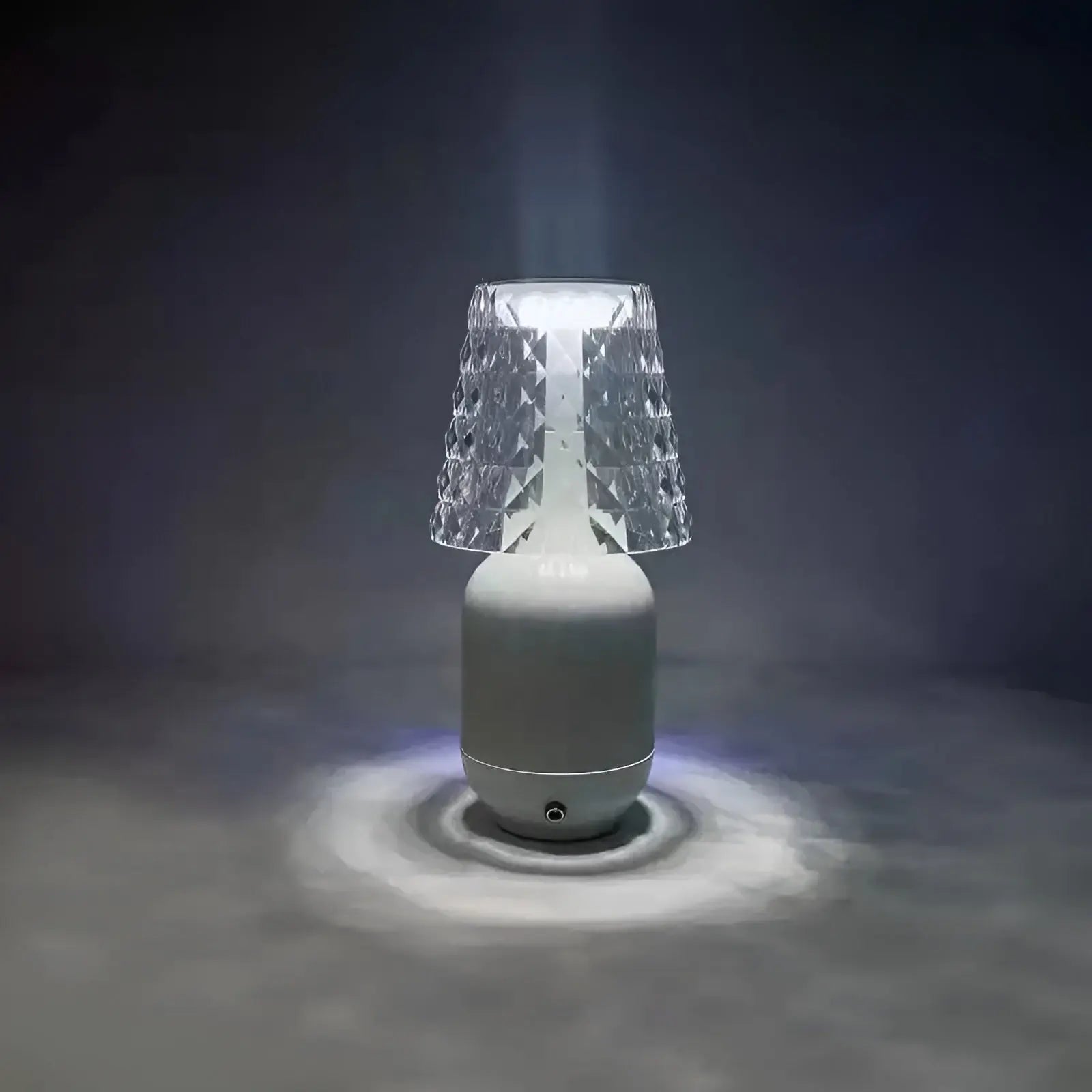 Veska | Zaroti Luxe Bordslampa – Trådlös & Elegant