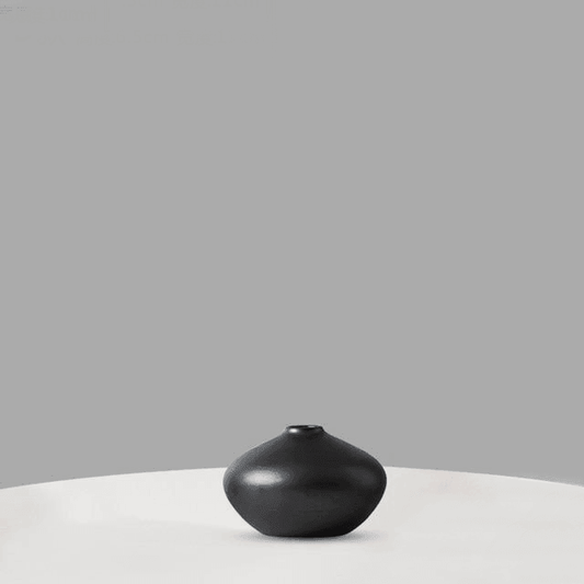 Vibranta Keramikvaser | Veska 6.5x11cm Svart