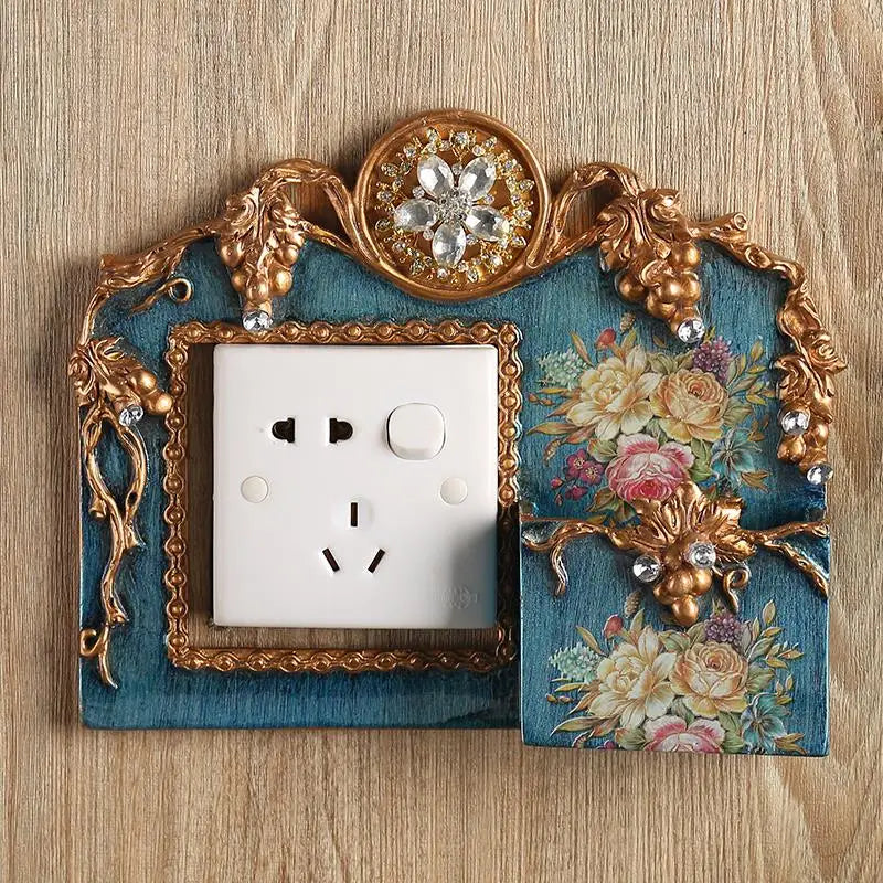 Vintage Flora Butterfly Outlet Organizer | Veska