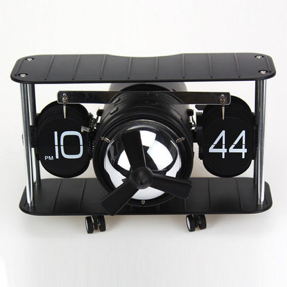 Vintage Model Aircraft Table Clock | Veska Standardtitel