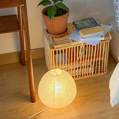 ZenGlow – Elegant bordslampa i Wabi Sabi-stil för en lugnande inredning | Veska